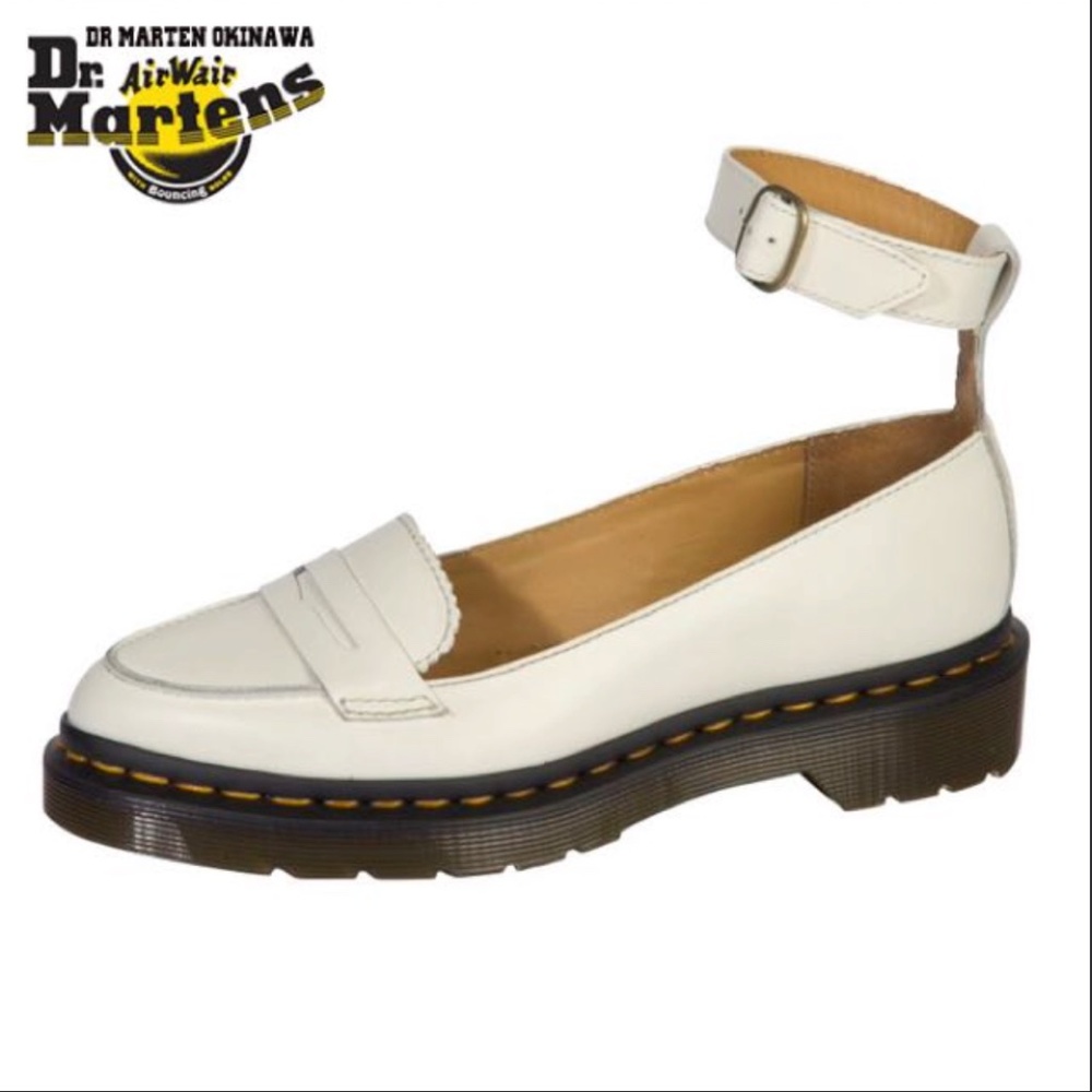 **Very Rare**Dr. Marten Leonie Pointed Ankle Strap